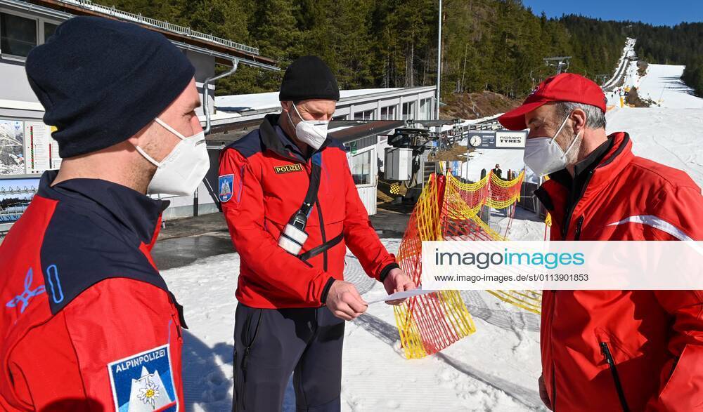 The police and the alpine police control at the skiing area Rosshütte if the winter sportsmen also carry a free test certificate.