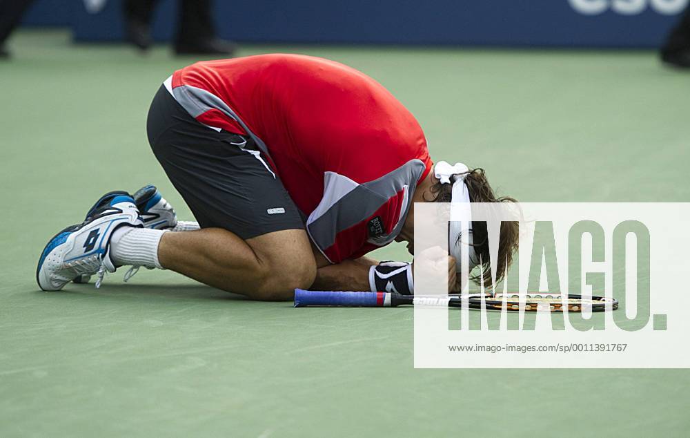 Sept. 6, 2012 - Flushing Meadow, Ny, USA - David Ferrer celebrates his 3-6, 7-6, 6-2, 3-6, 6-7 win in the quarterfinals during the US Open tennis tournament at the USTA BillieJeanKing National Tennis Center in Flushing Meadow, New York, Thursday, September 6, 2012. US Open tennis tournament - ZUMAm67