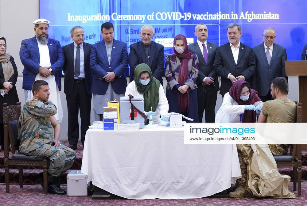 (210223) -- KABUL, Feb. 23, 2021 -- An Afghan security force member receives the COVID-19 vaccine during the inauguration ceremony in Kabul, Afghanistan, Feb. 23, 2021. ( Handout via Xinhua) AFGHANISTAN-KABUL-COVID-19-VACCINATION AfghanxPresidentxPalace