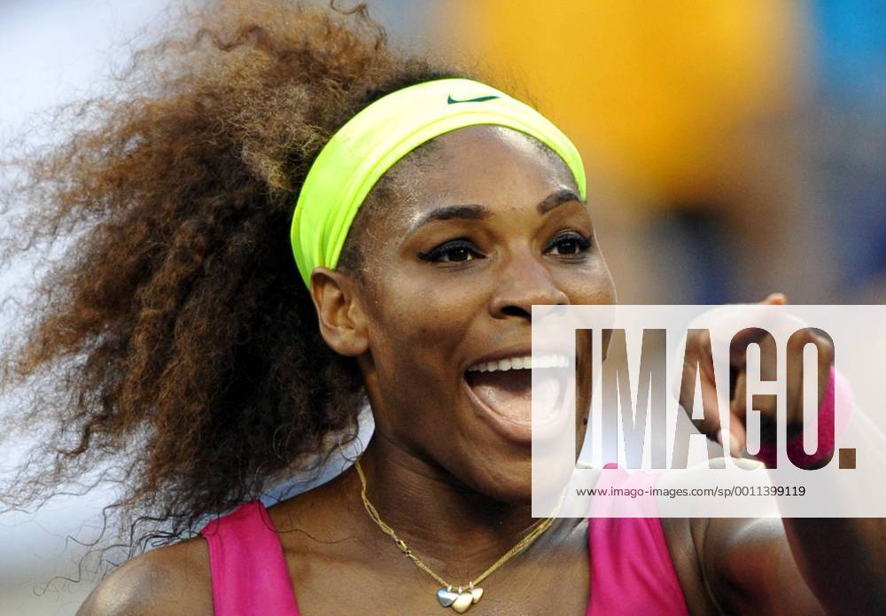 (120908) -- NEW YORK, Sept. 8, 2012 (Xinhua) -- Serena Williams of the United States reacts during the women s singles semifinal match against Sara Errani of Italy at the US Open tennis tournament in New York, Sept. 7, 2012. Williams won 2-0. (Xinhua Wang Lei) US-NEW YORK-TENNIS-US OPEN-WOMEN S SINGLES-SEMIFINAL