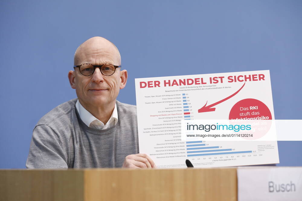 Michael Busch, Managing Partner Thalia Bücher GmbH, Hagen, Germany, Berlin, Federal Press Conference, Topic The situation at retailers affected by the lockdown Demands for a transparent opening perspective and adjustments to state aid funds