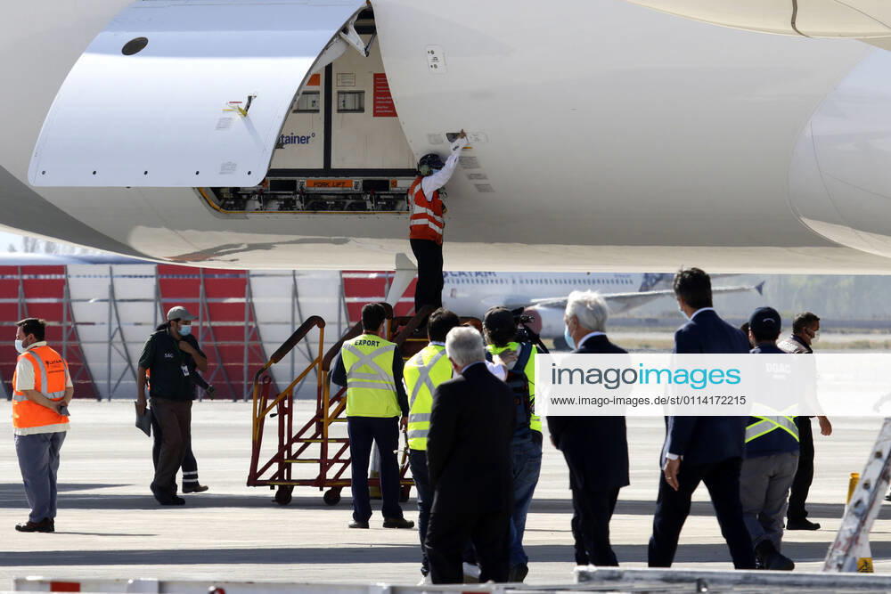Santiago 25 February 2021 The President of the Republic Sebastian Pinera accompanied by the Ministers of Health Enrique Pairis and Science Andres Couve receive third shipment of Sinovac vaccines against Covid 19, at Arturo Merino Benitez airport Javier Salvo Aton Chile, Santiago Chile Aton Chile 490931