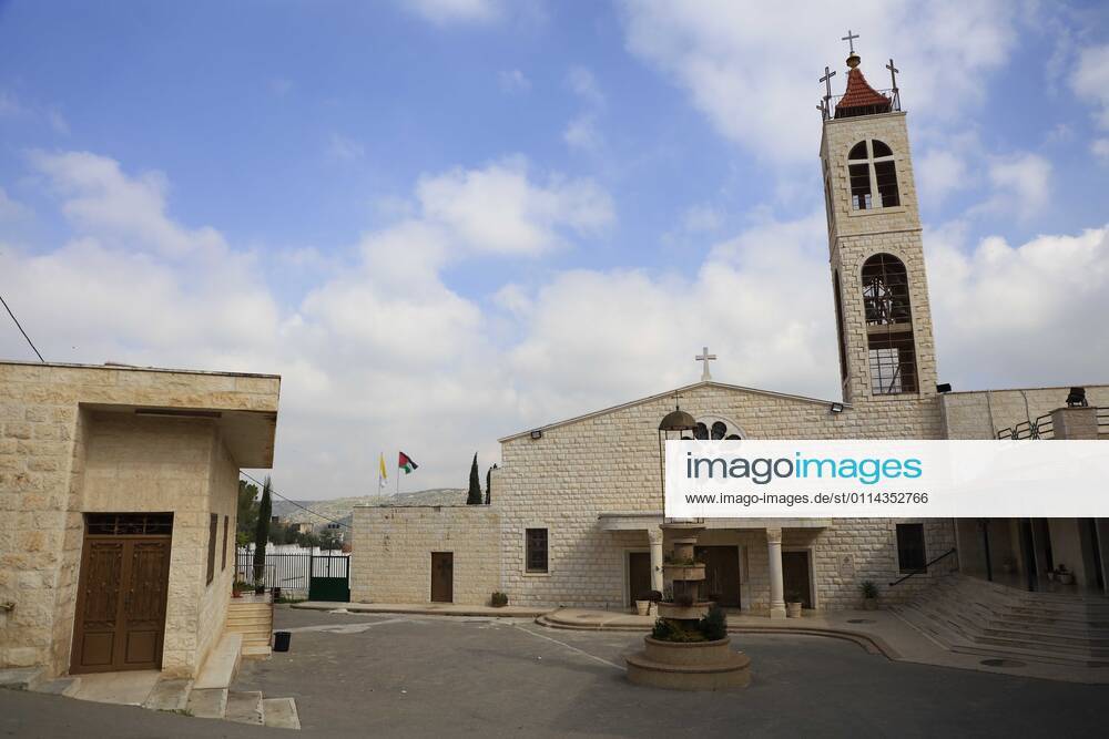 Jenin, West Bank, Palestinian Territory: A general view show the Church closed, amid the coronavirus lockdown in the town of Zababdeh, south of Jenin, in the West Bank on February 28, 2021. Prime Minister Mohammad Shtayyeh announced a new set of restrictions in response to a recent surge in coronavirus infections, including of British and South African mutants, in Palestine.A lockdown of all public and private schools for all classes, except for high school students for a period of 12 days, including kindergartens..A lockdown of all universities, educational and vocational institutes and shifting to distance e-learning programs. A maximum of 50 percent of administrative staff are allowed access to universities..Movement b - ZUMAap3_ 20210228_zaf_ap3_052