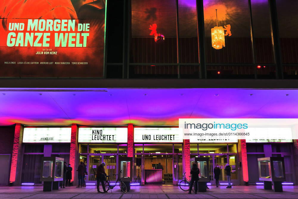 Berlin, DEU On the eve of the Berlinale, the Kino International in Berlin draws attention to the Corona-conditioned situation of cinemas under the motto Cinema shines For you