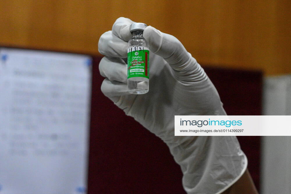 Indian government started to roll out vaccine for general public who are above 65 years of age or above 45 years of age having comorbidities.The government has given authorisation to private hosputals to charge a mximum of 250 rupees for the vaccination , where as for government hospityal it would be free of any charge. Kolkata India - ZUMAc211 20210301_zip_c211_006
