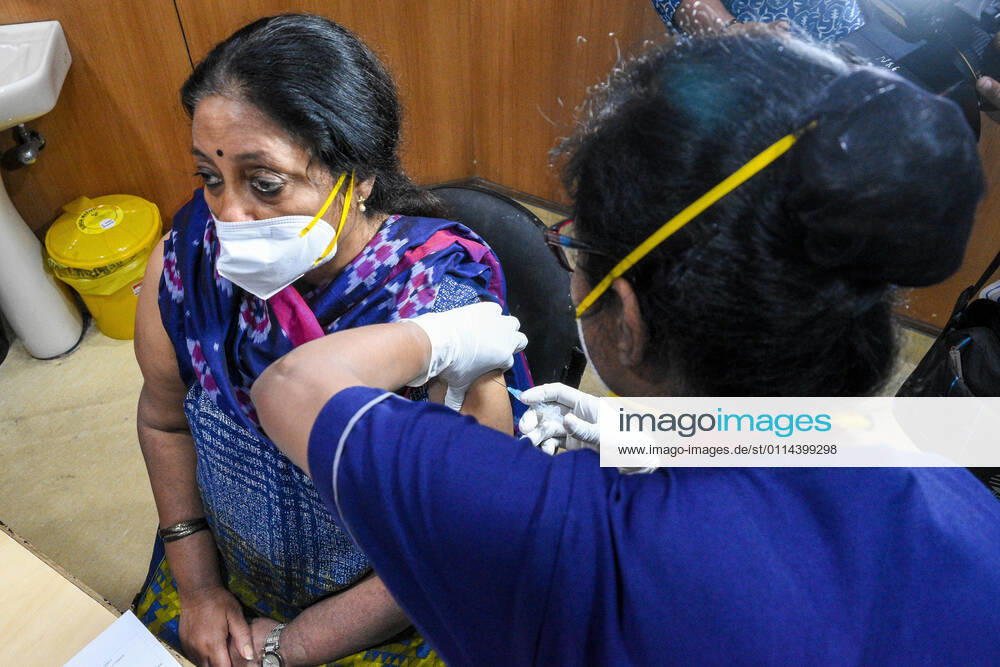 Indian government started to roll out vaccine for general public who are above 65 years of age or above 45 years of age having comorbidities.The government has given authorisation to private hosputals to charge a mximum of 250 rupees for the vaccination , where as for government hospityal it would be free of any charge. Kolkata India - ZUMAc211 20210301_zip_c211_007