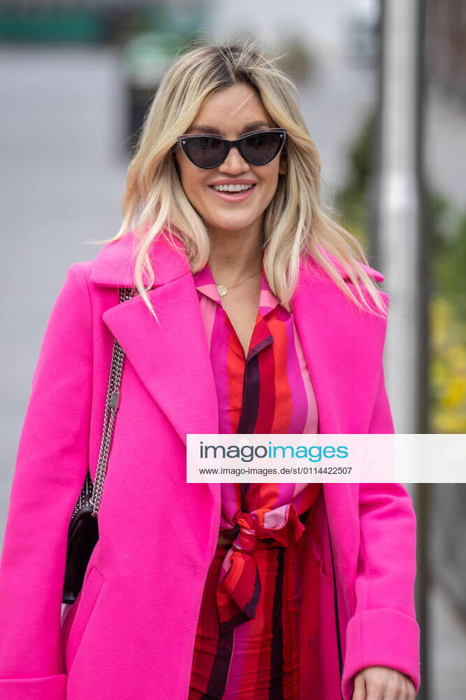 Ashley Roberts leaving the Global Radio Studios in Leicester square after radio show in London. London United Kingdom - ZUMAs197 20210301_zaa_s197_090