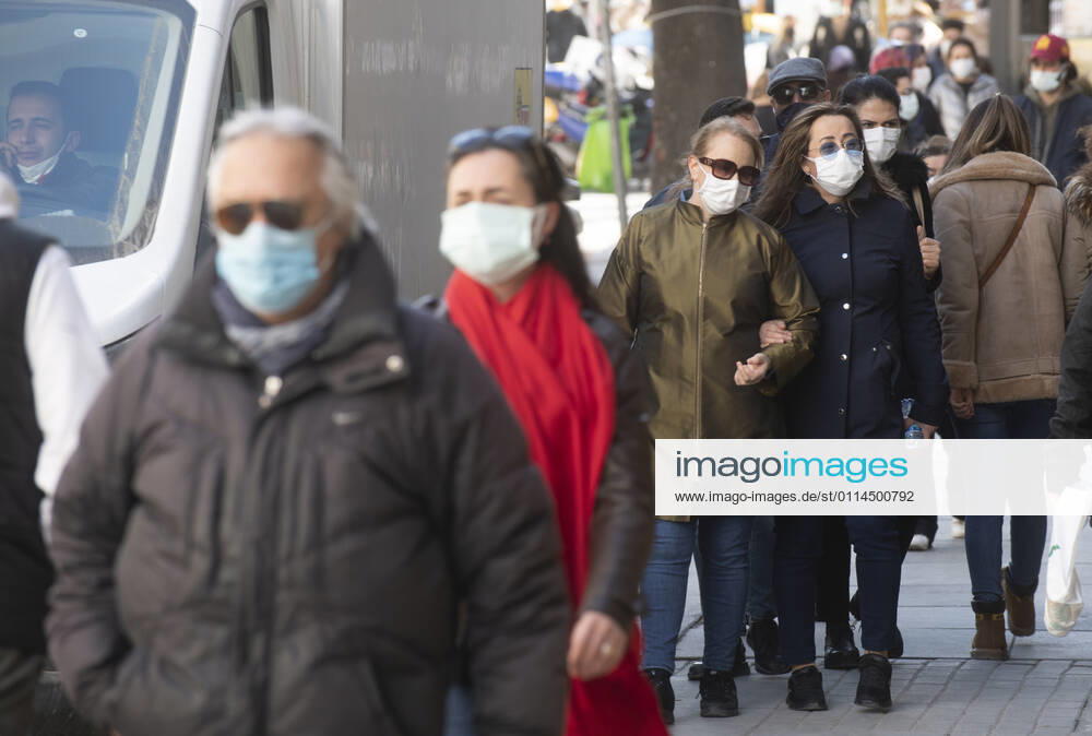 People wearing face masks walk on a street in Ankara, Turkey, on march 2, 2021. Turkey has confirmed 28,706 deaths and 2,723,316 positive cases of the coronavirus infection in the country. (Abdurrahman Antakyali Depo Photos)