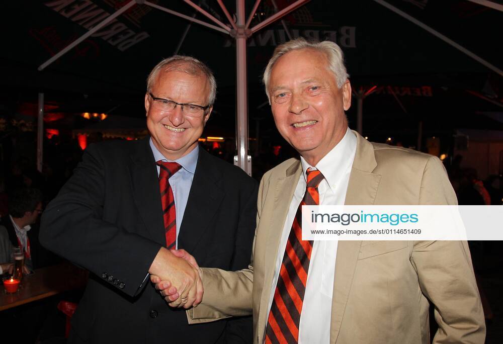 Uwe Karsten Heye with the new editor-in-chief Uwe Knuepfer at the SPDs Vorwaerts summer party in the Kulturbrauerei in Berlin.