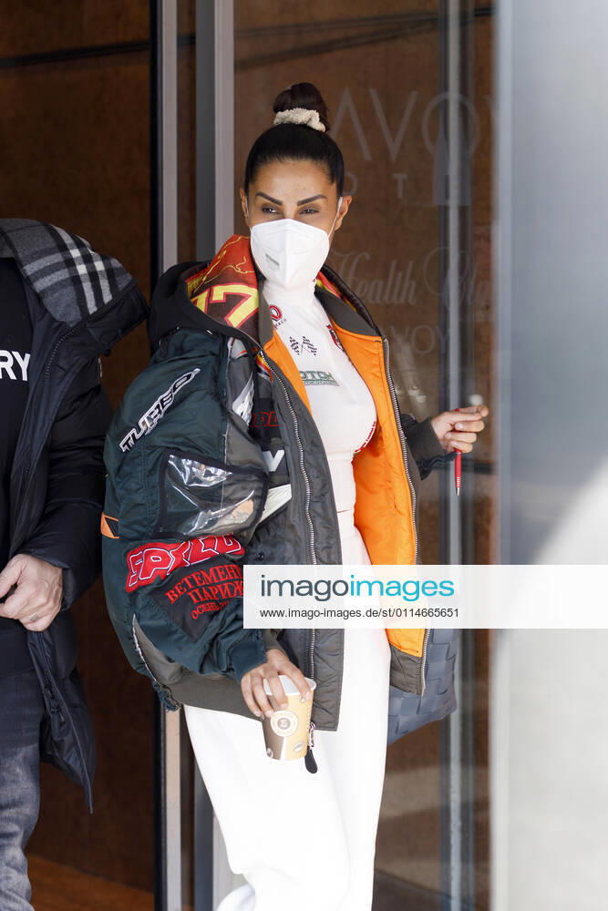 Senna Gammour before leaving for filming the 13th season of RTL dance show Let s Dance at MMC Coloneum Cologne, 06 03 2020 Foto:xC.xFuturexImage