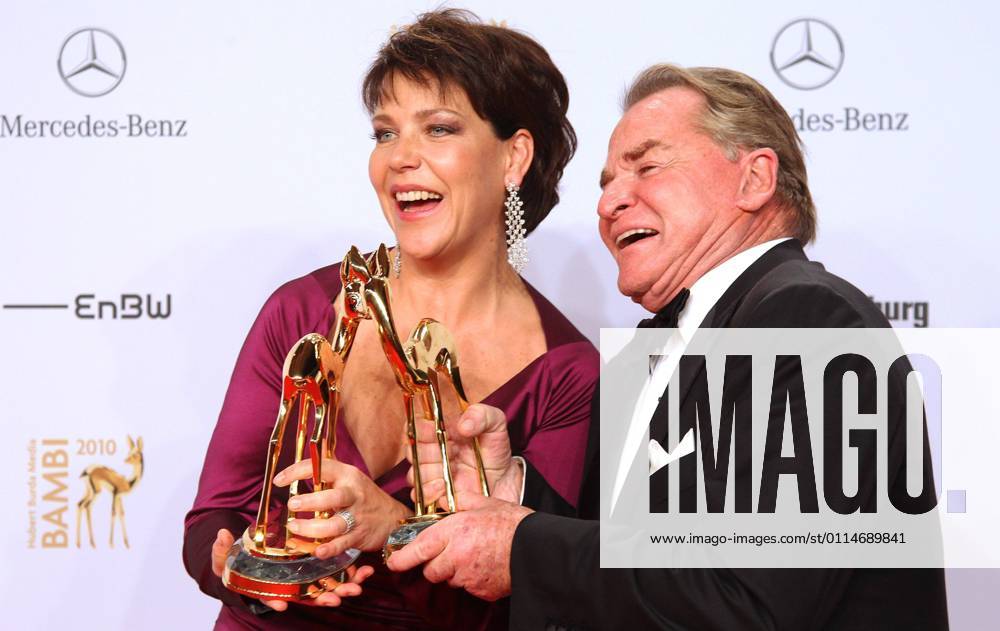 Award winner Best TV Series Um Himmers Willen with Janina Hartwig and Fritz Wepper at the Bambi Awards 2010 in the Metroptolis Halle at the Filmpark in Potsdam Babelsberg
