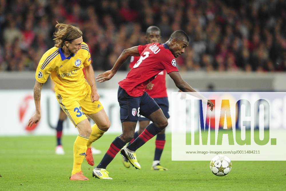 Salomon Kalou (Losc) vs Mikhail Sivakov (Borisov) FOOTBALL : Losc Lille vs Fc Bate Borisov - champions League - 19 09 2012 JBAutissier Panoramic