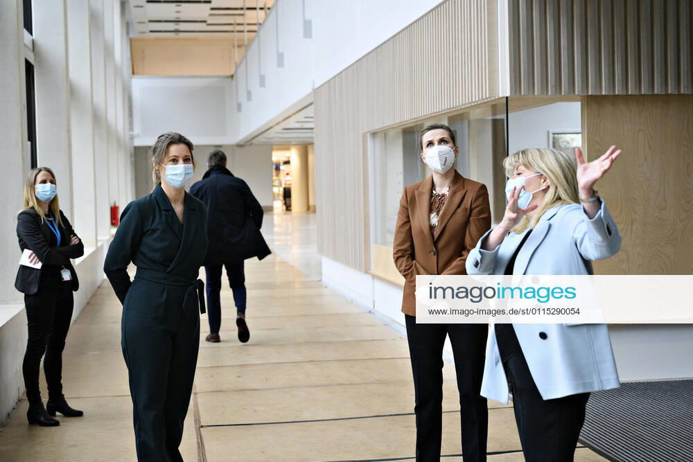 Prime Minister Mette Frederiksen S, Regional Council President Sophie Haestorp Andersen S and Hospital Director at Herlev and Gentofte Hospital Anne Jastrup Okkels, as the Prime Minister visits Herlev Hospital on Thursday 11 March 2021, Herlev Denmark