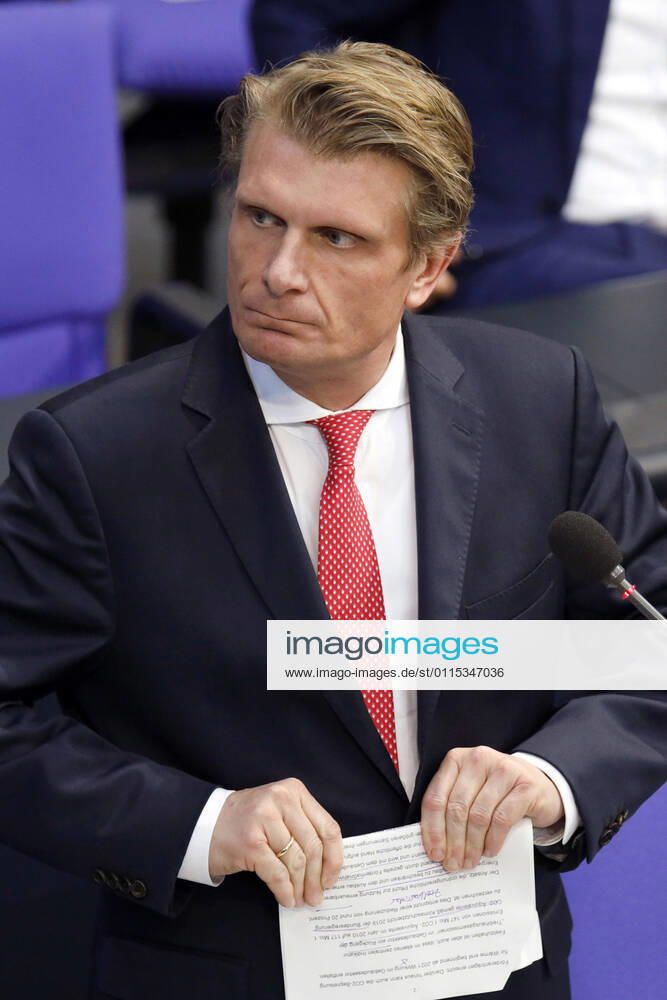 Thomas Bareiß at the 208 session of the German Bundestag in the Reichstag building The CDU politician admitted to having lobbied for a preferential supply of breathing apparatus to Azerbaijan Berlin, 10 02 2021 Foto:xC.xFuturexImage