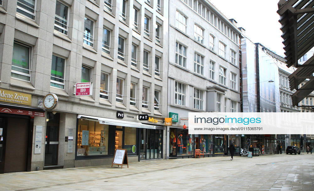 Nearly deserted shopping street Strolling mile in Hamburg city centre during the lockdown Downtown Hamburg