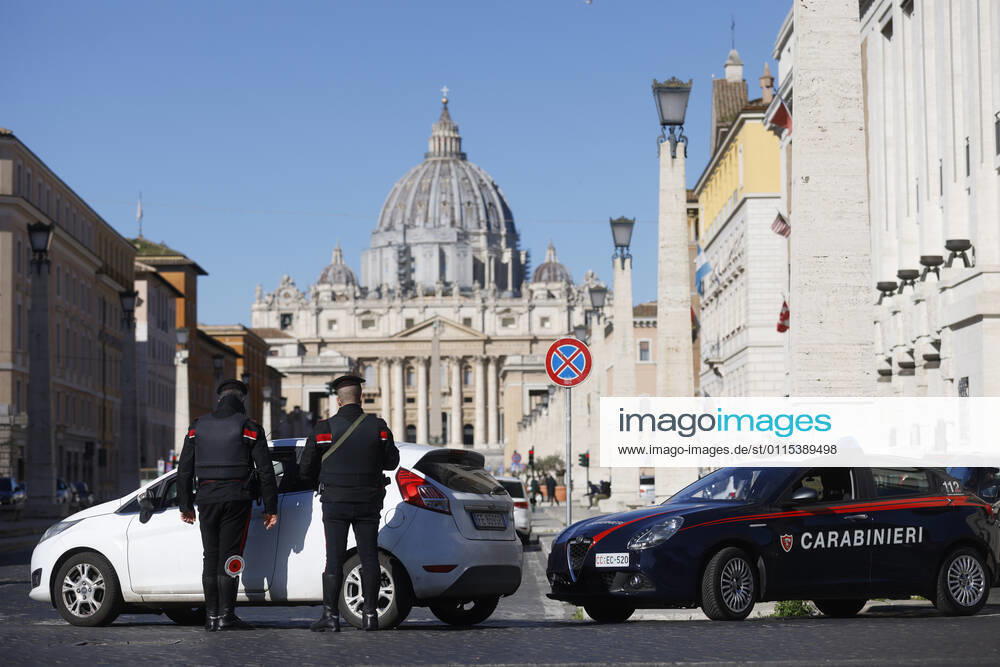 Rome, March 15, 2021. Checks and checkpoints during the first day of lockdown due to the Covid-19 epidemic Editorial Usage Only
