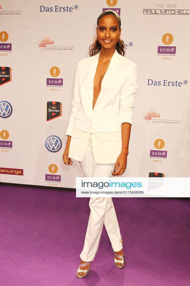 Sara Nuru at the Echo 2012 the German Music Award on the Red Carpet before the ceremony at the Messe Berlin