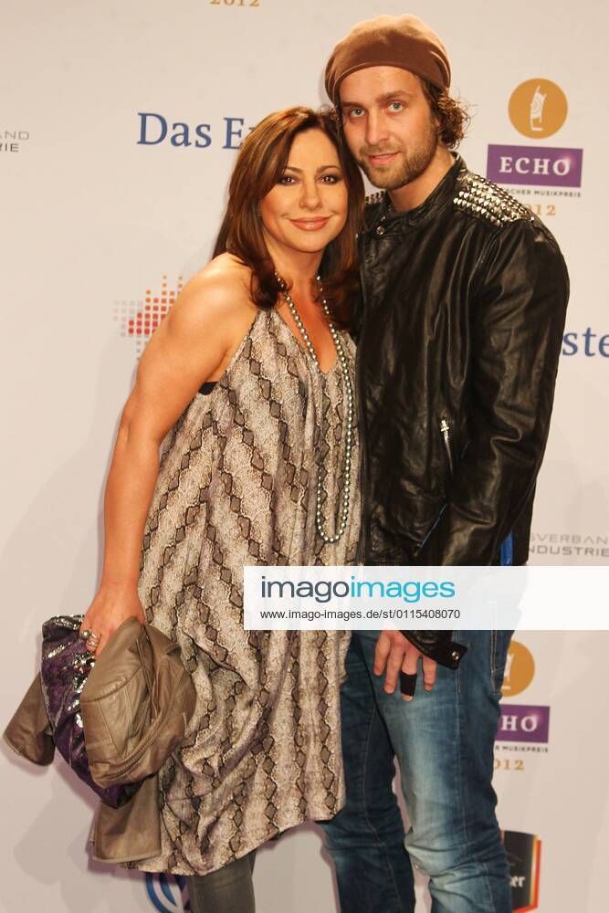 Simone Thomalla Silvio Heinevetter at the Echo 2012 the German Music Award on the Red Carpet before the ceremony at Messe Berlin
