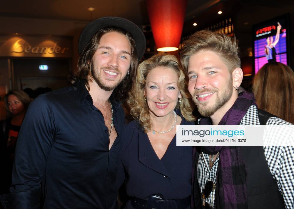 Gil and Tal Ofarim with mother Sandra Ofarim Reichstadt music legend Abi Ofarim celebrates 50 years on stage with his band Rock n Read at the GOP Theater in Munich on