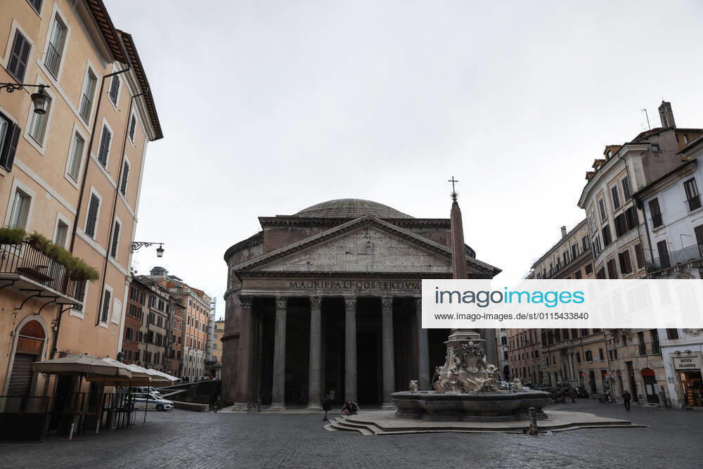 (210316) -- ROME, March 16, 2021 -- Restaurants are closed near the Pantheon in Rome, Italy, March 15, 2021. Italy entered into a new period of semi-lockdown on Monday, with over half of its 20 regions falling into the red zone and subject to the maximum level of restrictions. ) ITALY-ROME-COVID-19-SEMI-LOCKDOWN ChengxTingting