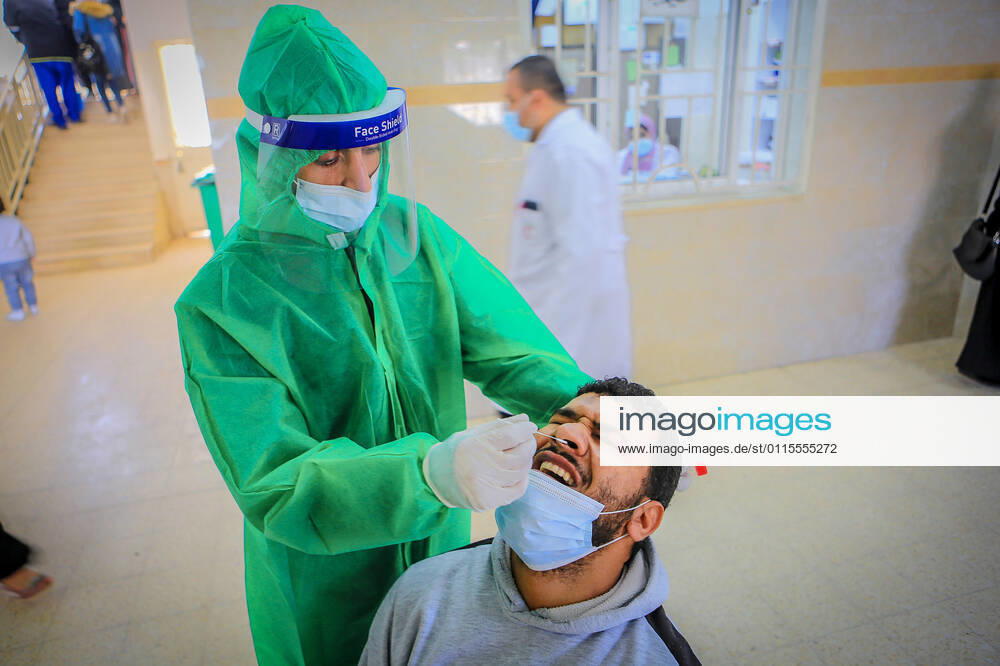 A shot of the Sputnik V Covid-19 vaccine is prepared to be administered at the Ministry of Health Sabha Al Harazeen clinic, in Al Shejaeiya neighborhood, in the east of Gaza City, 17 March 2021. The Palestinian Authority received on 17 March around 60,000 coronavirus vaccine doses as a first shipment through the COVAX initiative. People start to receive doses of Russia s Sputnik V COVID-19 coronavirus vaccine in the Ministry of Health clinics and United Nations Relief and Works Agency for Palestine Refugees (UNRWA) s clinics. Gaza City Palestine - ZUMAq100 20210317_zaa_q100_007
