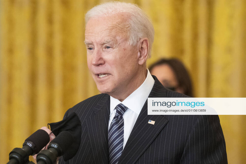 Coronavirus in den USA, Joe Biden verkündet fast 100 Millionen Impfungen seit Amtsantritt US President Joe Biden delivers remarks on the state of COVID-19 vaccinations, in the East Room of the White House in Washington, DC, on March 18, 2021. The United States has surpassed 100 million COVID-19 vaccine doses administered. WAX20210318765 MichaelxReynolds