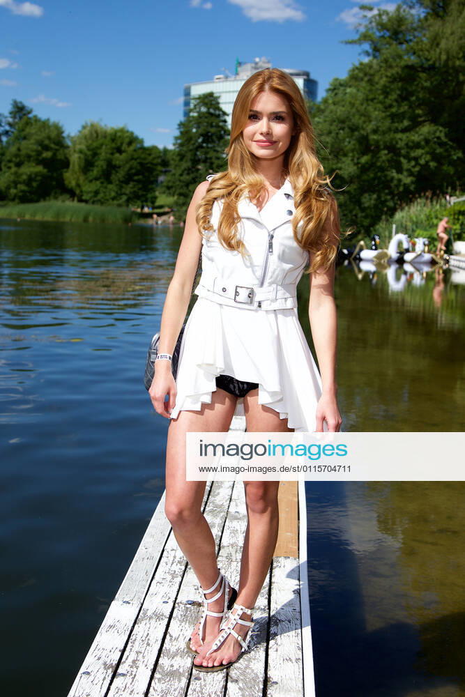 Pamela Reif at the Moet Party Day 2016 at Kudamm Beach in Koenigsallee 5B in Berlin