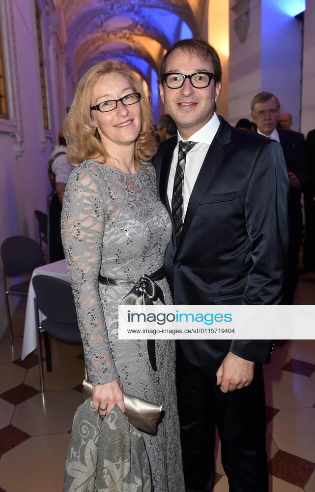 Alexander Dobrindt and Mrs. Tanja Kaeser State President Horst Seehofer and Mrs. Karin Seehofer invite to the New Years Reception of the Bavarian State Government in the Munich Residence