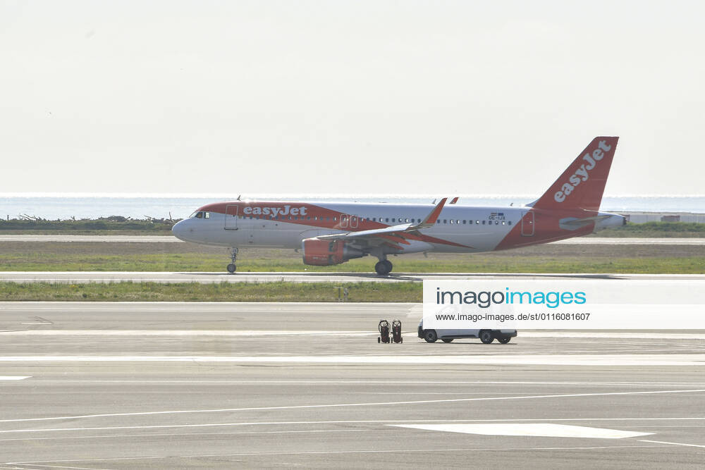 Coronavirus in Frankreich, Eindrücke vom Flughafen in Nizza Aeroport Nice Cote d Azur durant le 3eme Confinement. NEWS : Aeroport Nice Cote d Azur - 3eme Confinement - 25 03 2021 LionelUrman Panoramic