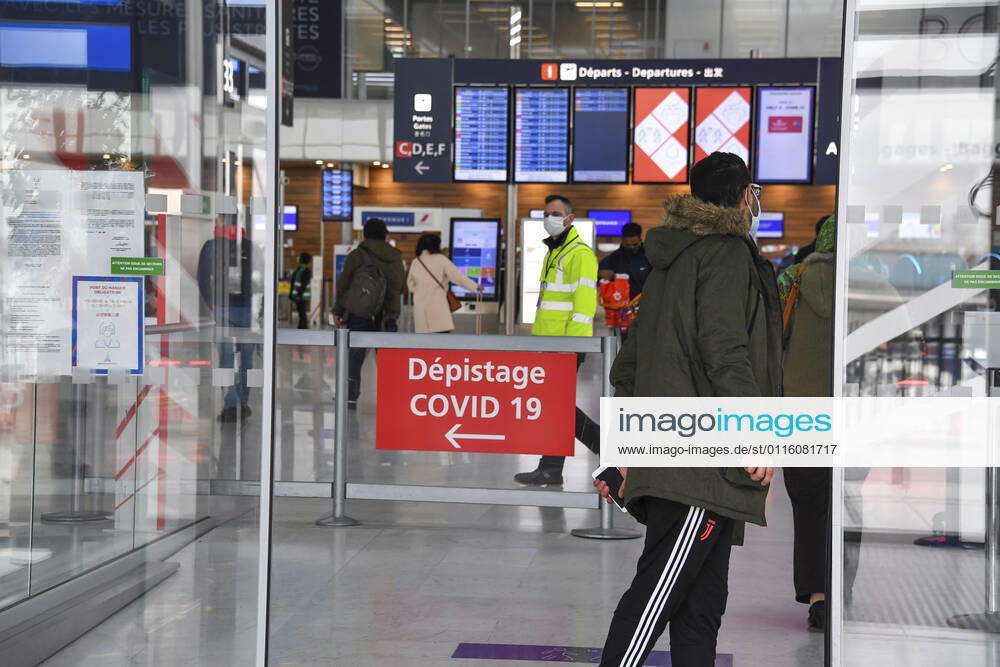 Coronavirus in Frankreich, Eindrücke vom Flughafen in Nizza Aeroport de Paris Orly, 3eme Confinement. NEWS : Aeroport Nice Cote d Azur - 3eme Confinement - 25 03 2021 LionelUrman Panoramic