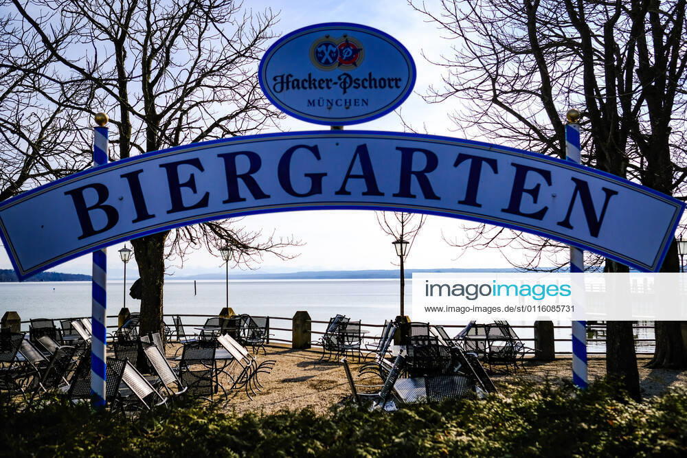 Closed beer garden 25 03 2021 A closed beer garden at the shore of the Ammersee near Stegen Inning at the Ammersee Upper Bavaria with view to the Alps Inning Bavaria Germany