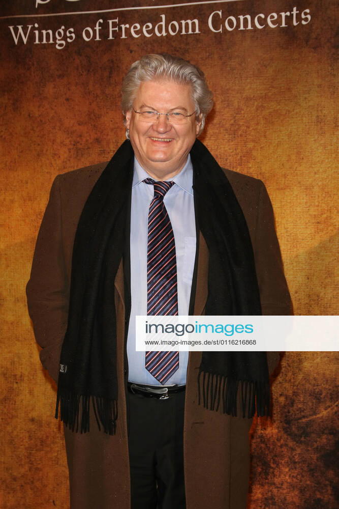 Sigmund Gottlieb Leslie Mandoki presents the concert WINGS OF FREEDOM a story of Mother europe at the Konzerthaus in Berlin Man Doki Soulmates A once in a lifetime experience