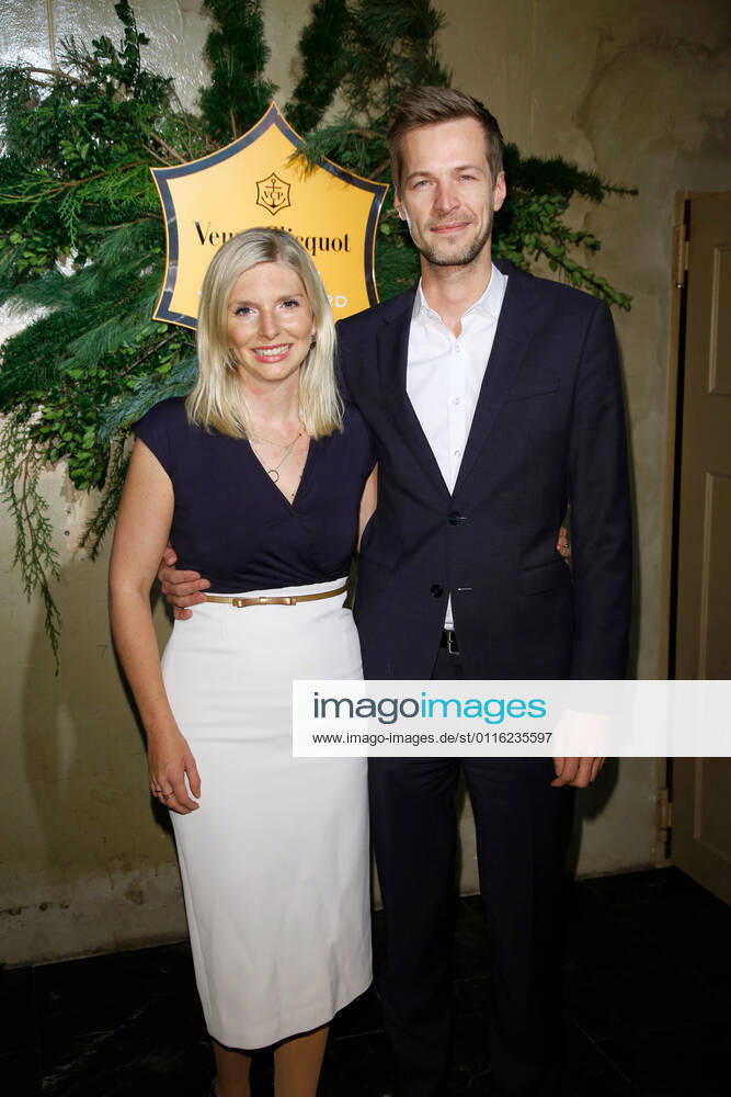 Lea Sophie Cramer with boyfriend Daniel Schroer at the reception for the Veuve Clicquot Business Woman Award 2017 at The Grand in Berlin