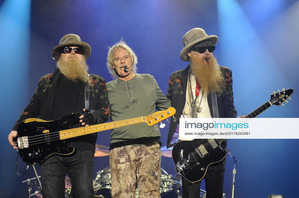 KENT, ENGLAND JULY 30 Dusty Hill, Frank Beard and Billy Gibbons of ZZ Top performing at Ramblin Man Fair, Mote Park on July 30, 2017 in Maidstone, Kent, England EVENTPRESS MAR