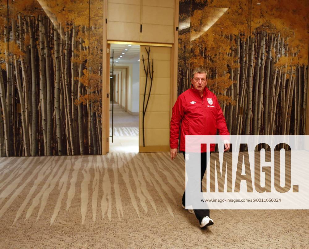 England s Roy Hodgson enters for his press conference..England Training - London Colney- 11 10 12 - Picture David Klein Sportimage .