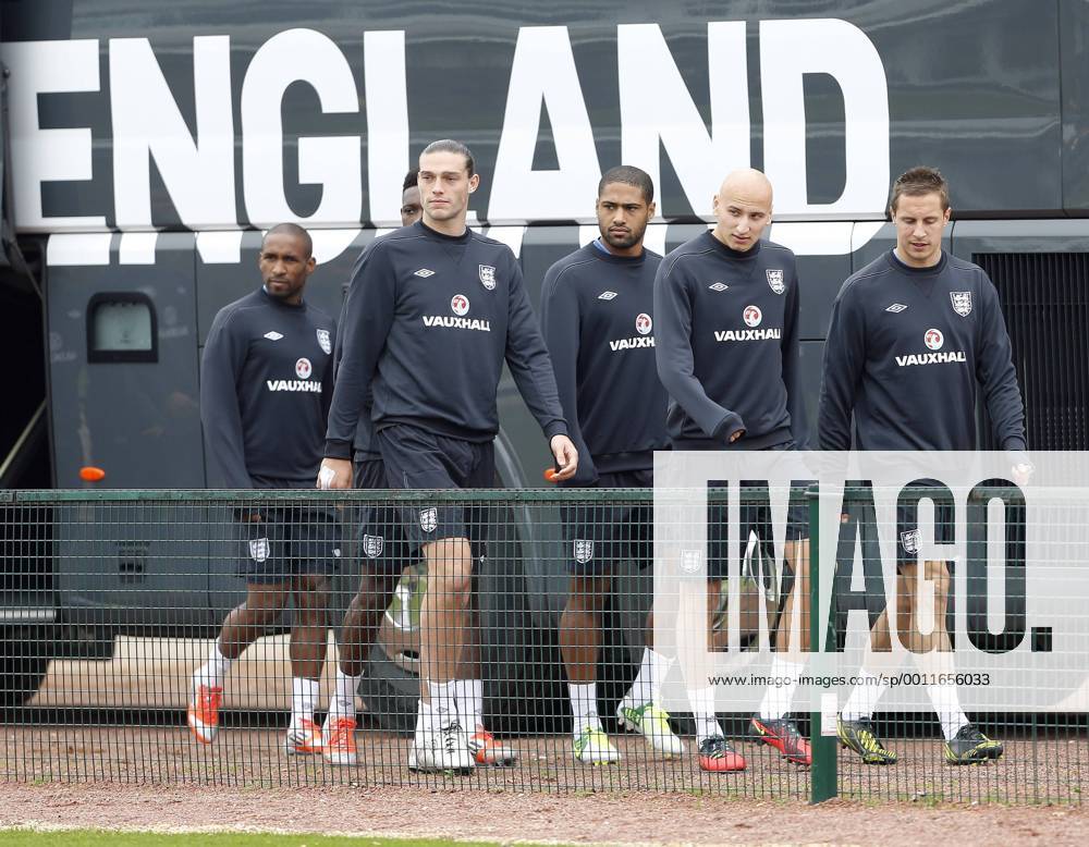 England s players come out to train during training..England Training - London Colney- 11 10 12 - Picture David Klein Sportimage .