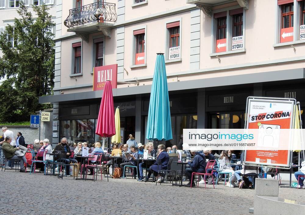 Photo Manuel Geisser 19 04 2021 Corona Pandemic Picture Restaurants with outdoor area can entertain guests again City of Lucerne Cafe Heini