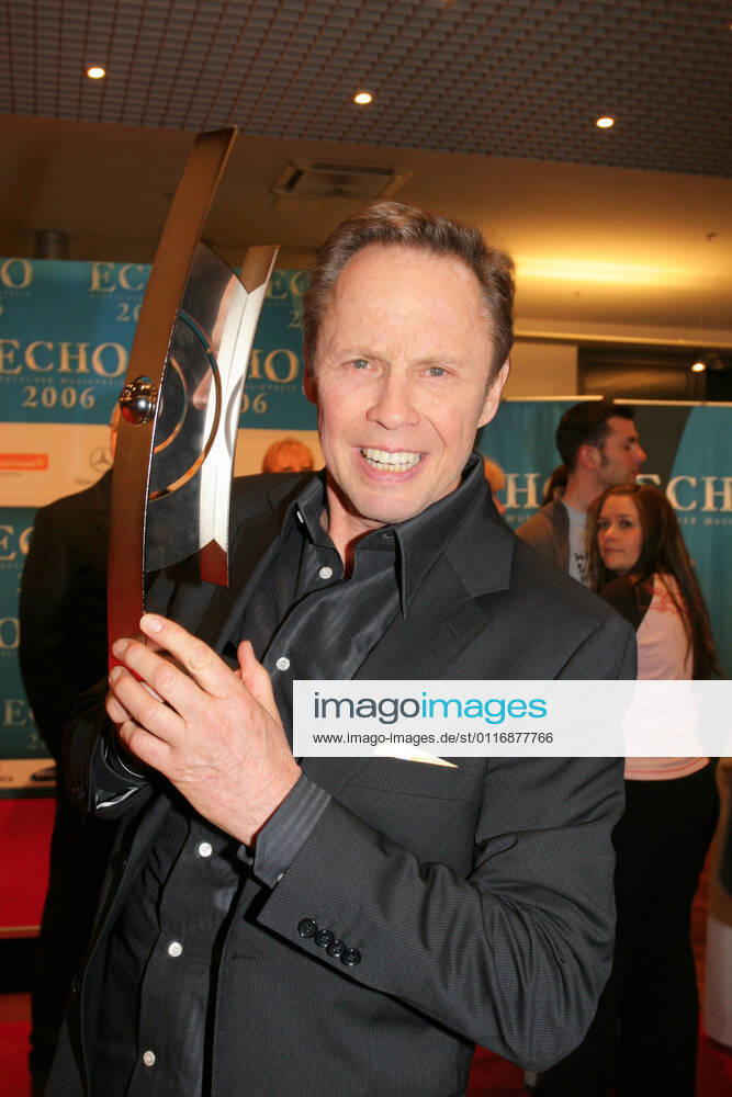 Echo Awards 12 03 2006 Saenger Peter Kraus, prize winner, at the Echo Awards ceremony, at the Hotel Estrel, Sonnenallee 225, Berlin 12 03 2006