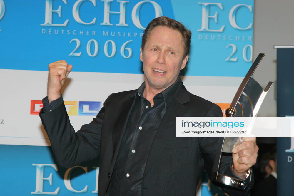 Echo Awards 12 03 2006 Saenger Peter Kraus, prize winner, at the Echo Awards ceremony, at the Hotel Estrel, Sonnenallee 225, Berlin 12 03 2006