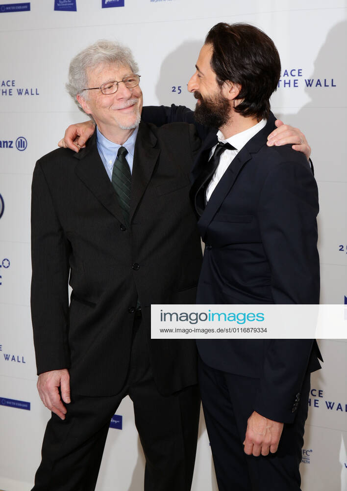 Adrien Brody mit Vater Elliot - Heroes Gala in Hotel Adlon in Berlin am 08.11.2014