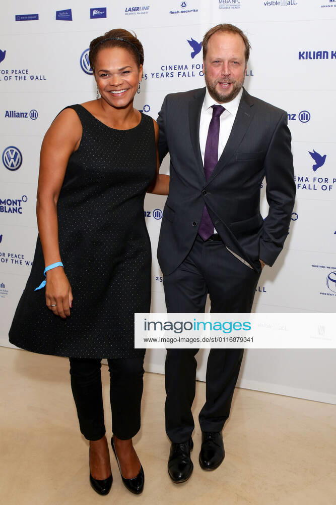 Smudo mit Ehefrau Esther - Heroes Gala in Hotel Adlon in Berlin am 08.11.2014