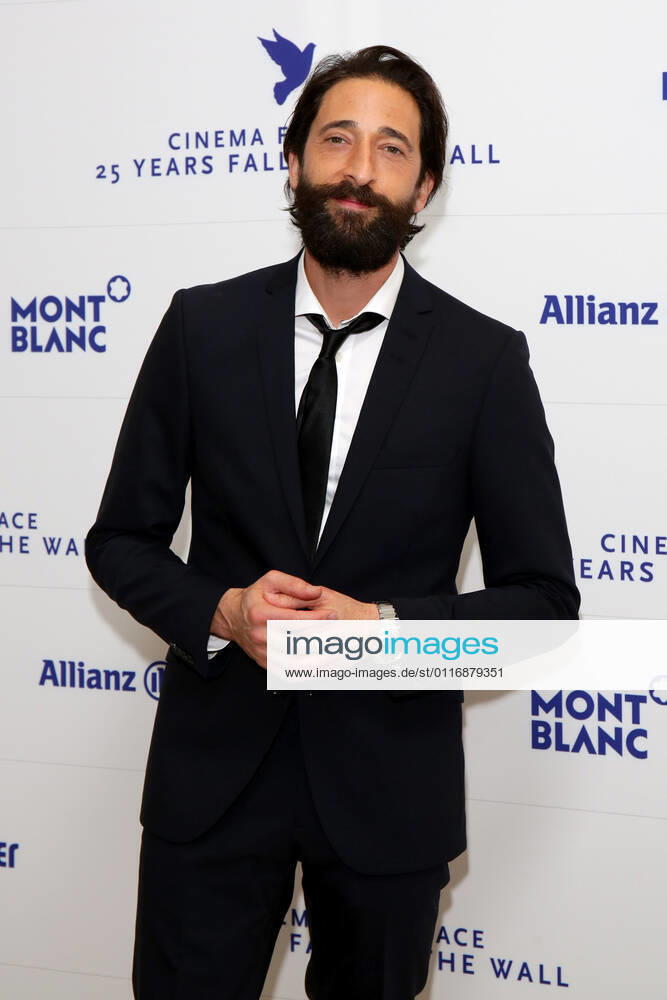 Adrien Brody - Heroes Gala in Hotel Adlon in Berlin am 08.11.2014