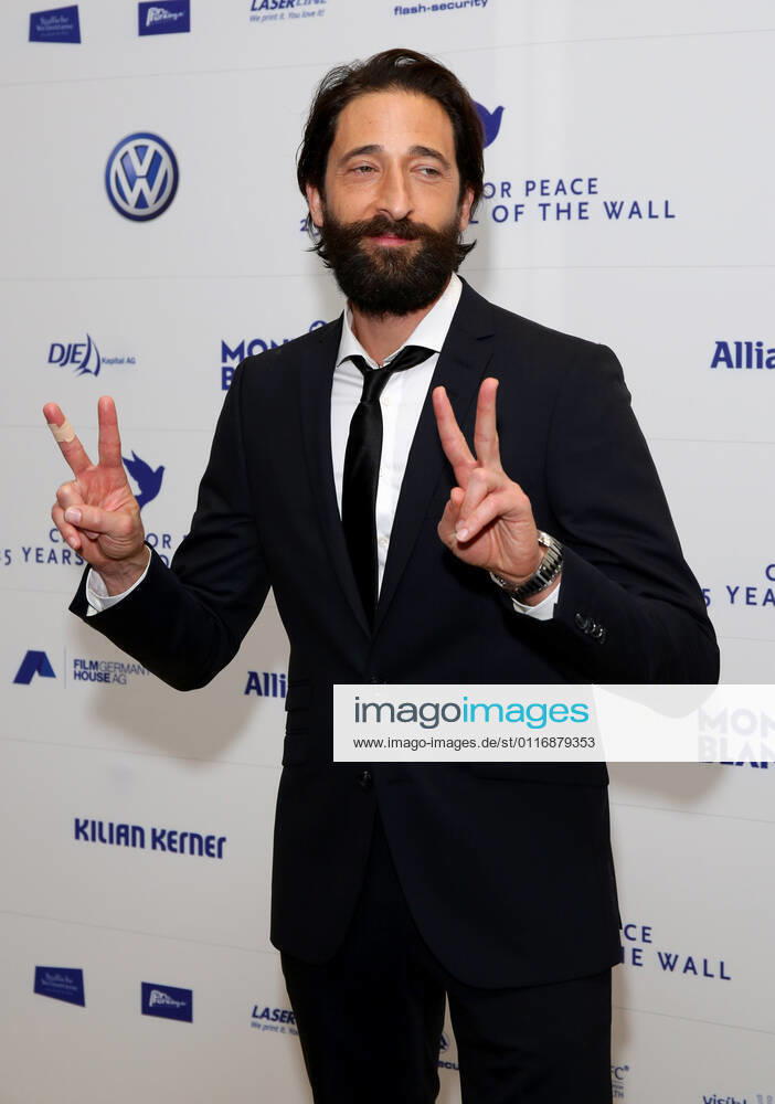 Adrien Brody - Heroes Gala in Hotel Adlon in Berlin am 08.11.2014