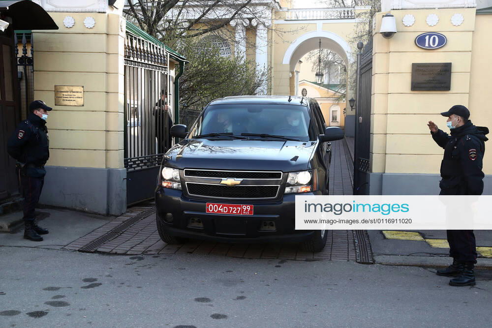 A car of the US diplomatic mission leaves Spaso House, the Residence of the US Ambassador in Moscow. US Ambassador to Russia John J. Sullivan is departing for Washington, D.C. to meet the family and the staff of President Joe Biden s Administration. Valery Sharifulin TASS TS0FD999