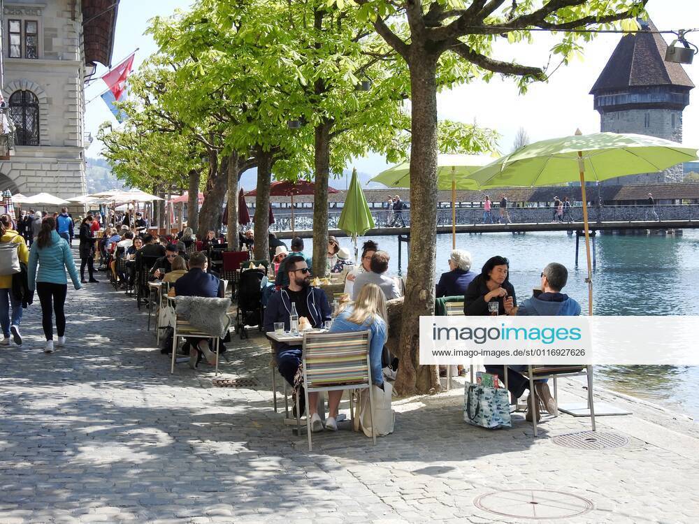 Photo Manuel Geisser 23 04 2021 Corona Pandemic Picture Restaurants with outdoor area can serve guests again City of Lucerne