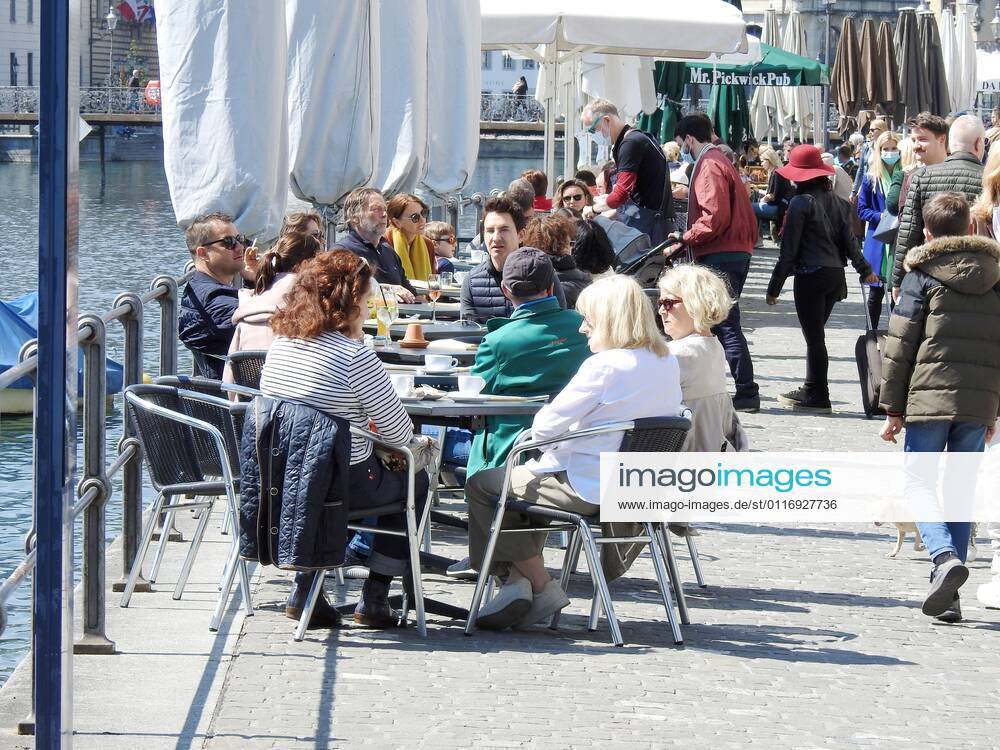Photo Manuel Geisser 23 04 2021 Corona Pandemic Picture Restaurants with outdoor area can serve guests again City of Lucerne