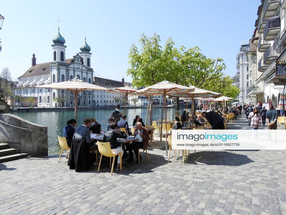 Photo Manuel Geisser 23 04 2021 Corona Pandemic Picture Restaurants with outdoor area can serve guests again City of Lucerne