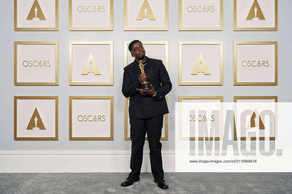 Daniel Kaluuya poses backstage with the Oscars for Best Actor in a Supporting Role during the live ABC Telecast of The 93rd Oscars at Union Station in Los Angeles, CA on Sunday, April 25, 2021. Los Angeles CA USA
