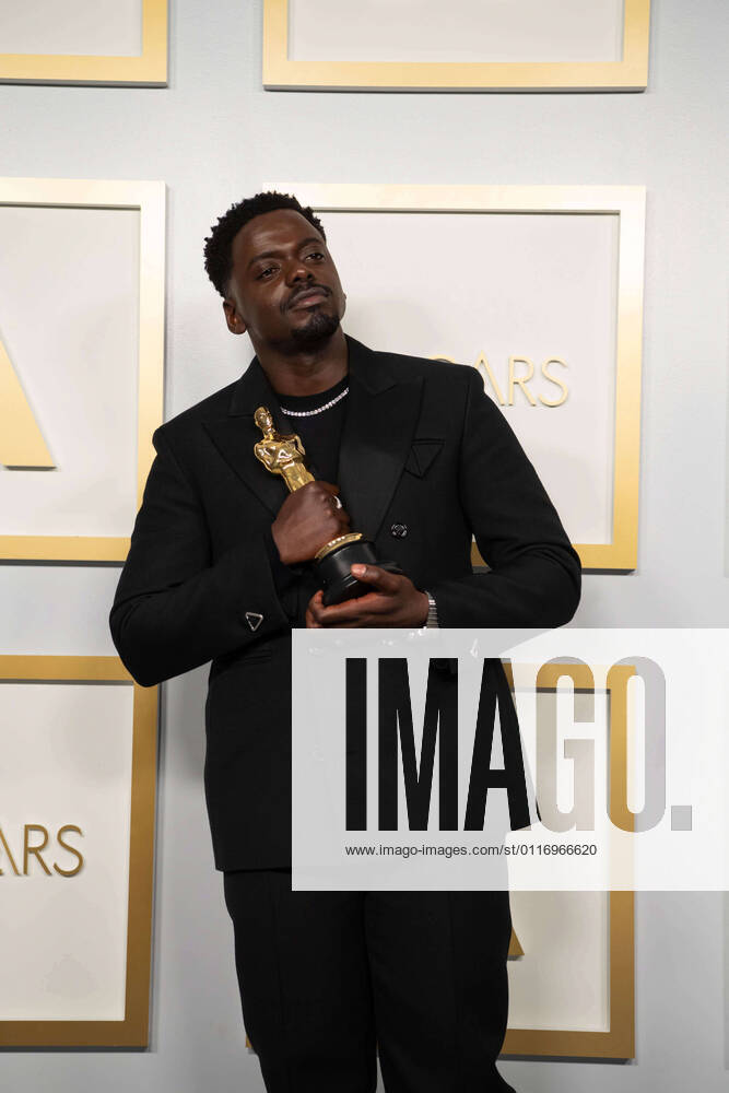 Daniel Kaluuya poses backstage with the Oscars for Best Actor in a Supporting Role during the live ABC Telecast of The 93rd Oscars at Union Station in Los Angeles, CA on Sunday, April 25, 2021. Los Angeles CA USA