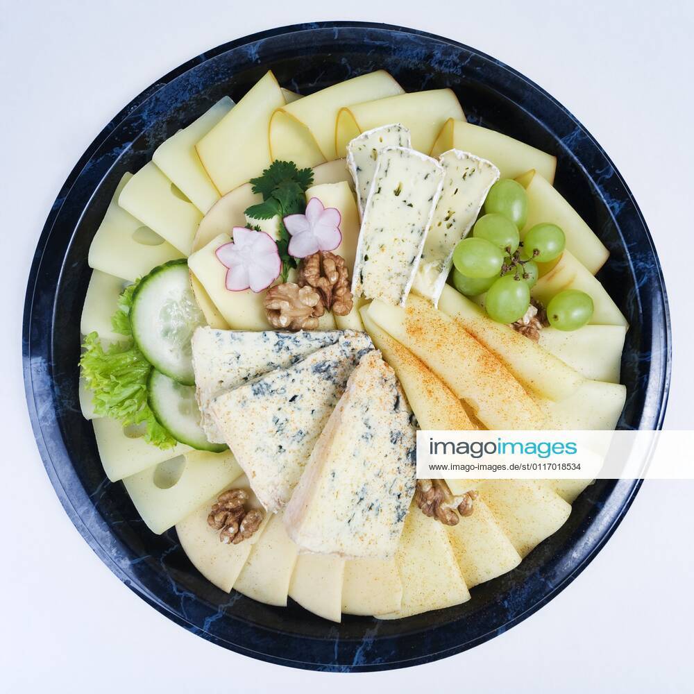 Cheese platter with various types of cheese and garnish cheese platter BLWS643282